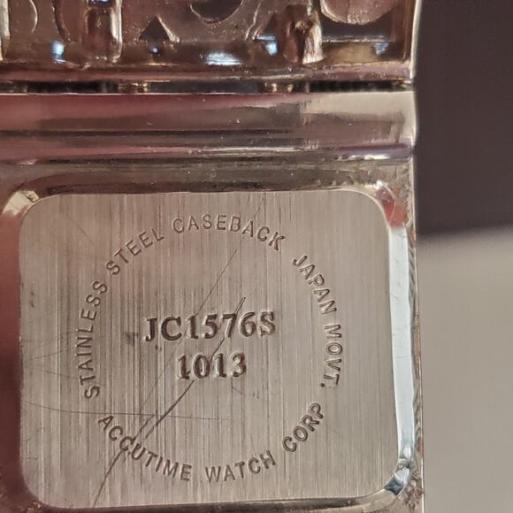 Vivani Women's Silver Tone Filigree Bracelet Watch Clamper Style Running - Picture 3 of 8